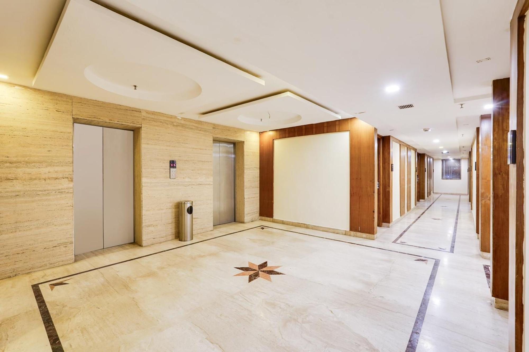 Super Townhouse Oak Alandur Near Chennai Airport Formerly Vijay Park Экстерьер фото