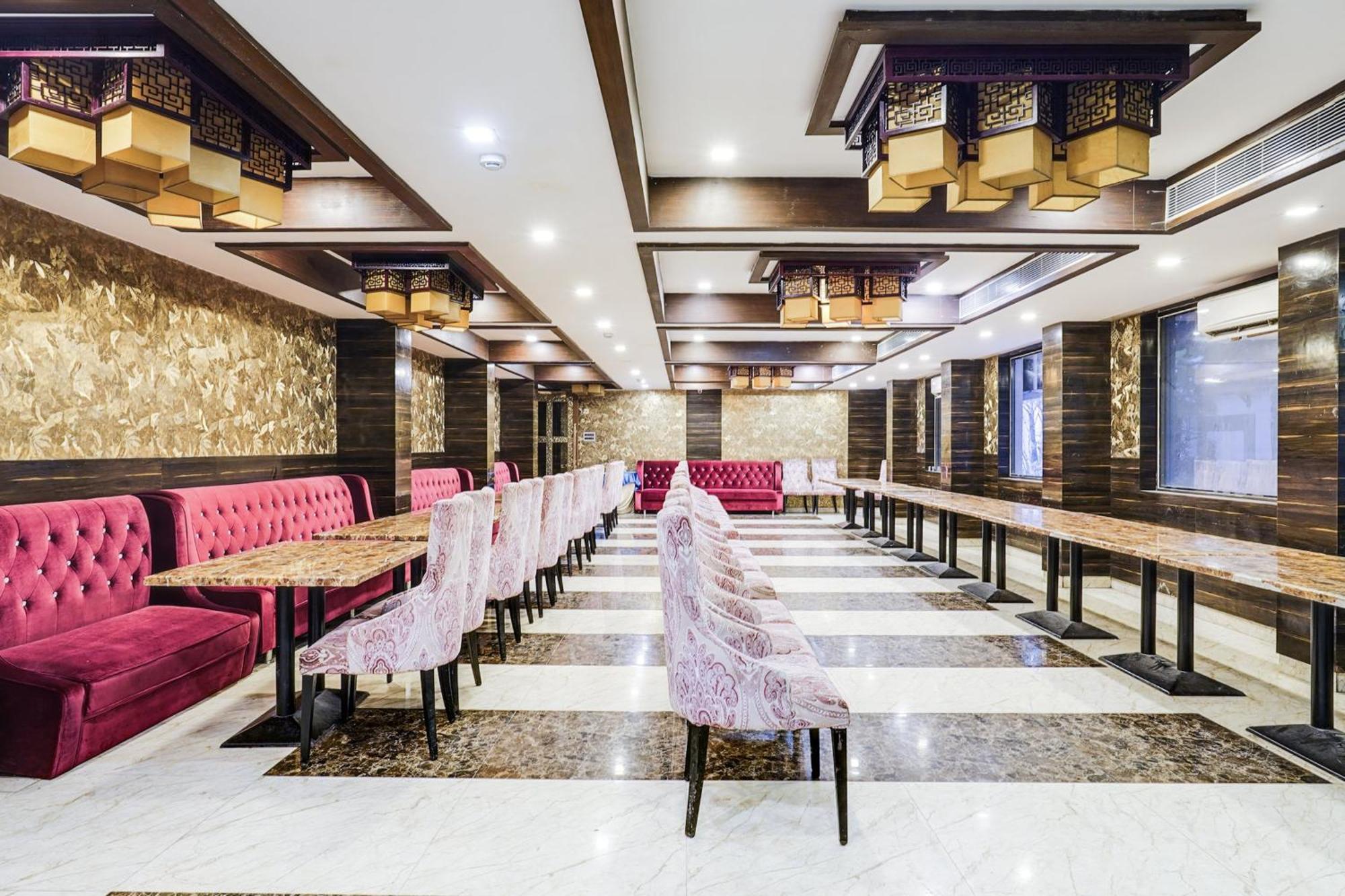 Super Townhouse Oak Alandur Near Chennai Airport Formerly Vijay Park Экстерьер фото